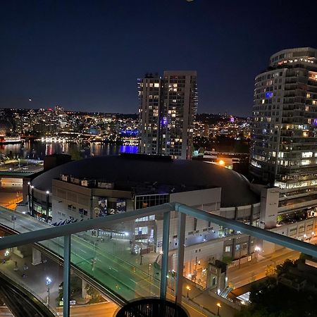 Beautiful Bright Modern Condo With Water View And Ac In Dt Vancouver 2Br,3Bd,2Bt Sleeps 6 Guests Free Parking Netflix Included エクステリア 写真