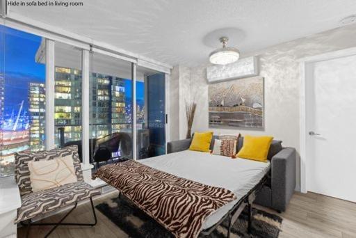 Beautiful Bright Modern Condo With Water View And Ac In Dt Vancouver 2Br,3Bd,2Bt Sleeps 6 Guests Free Parking Netflix Included エクステリア 写真